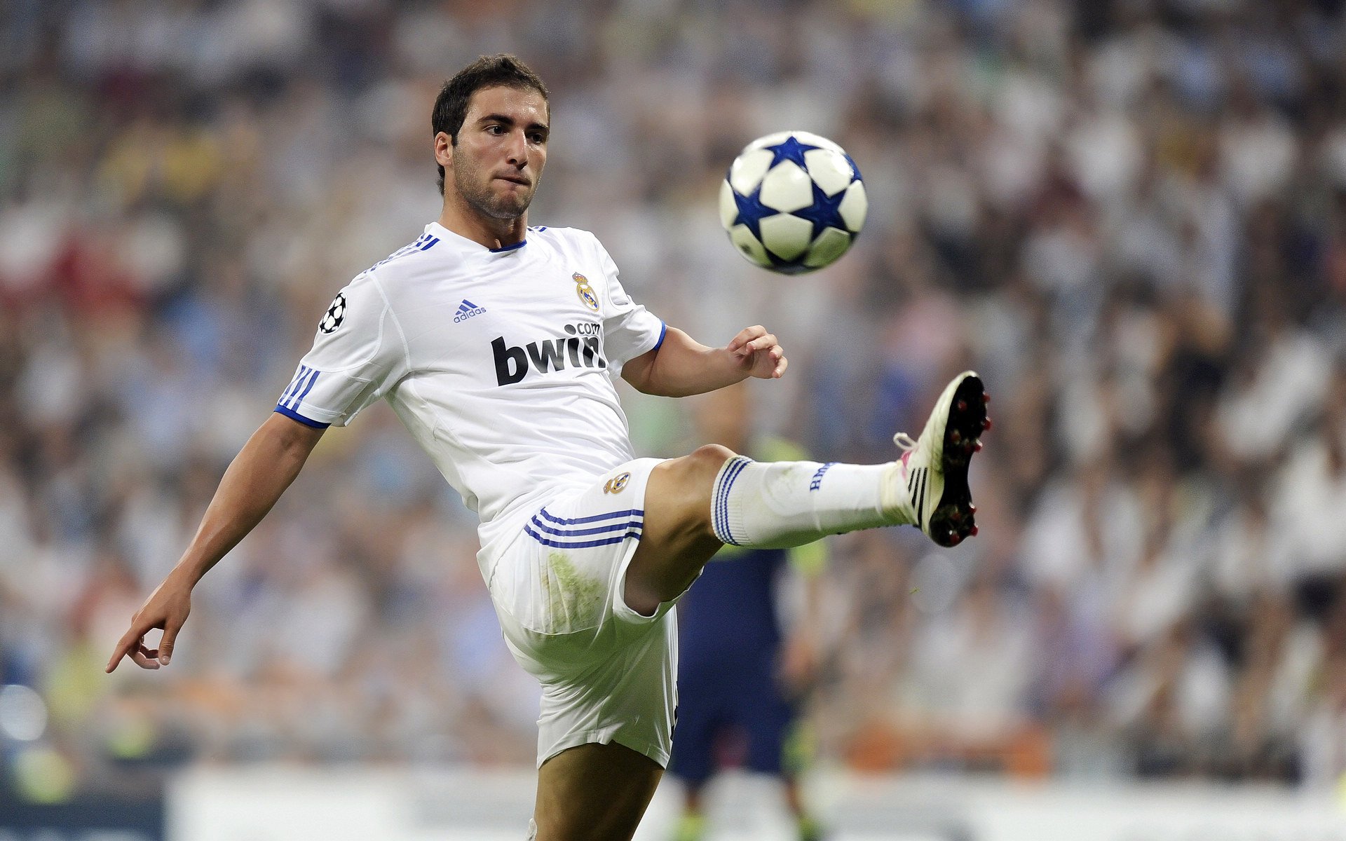 巴黎客场逆转拜仁，晋级半决赛！，巴黎对拜仁2021